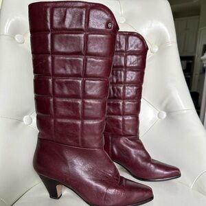 Etienne Aigner Maroon Quilted Heeled Boots
